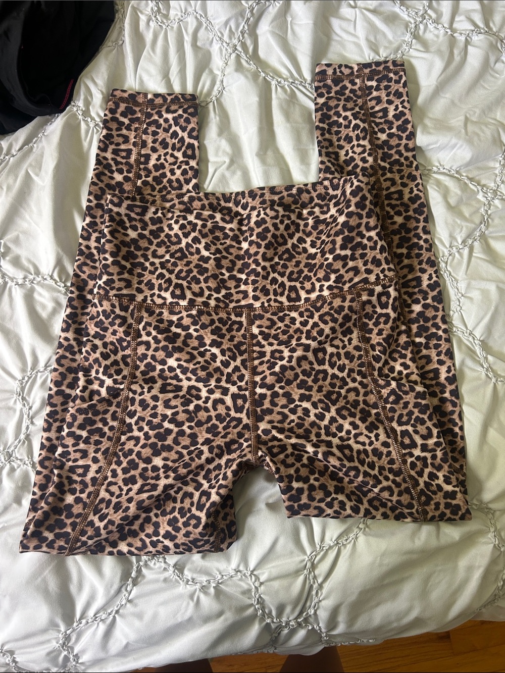 American Eagle Outfitters Leopard Print Pocket Leggings in Brown and Black